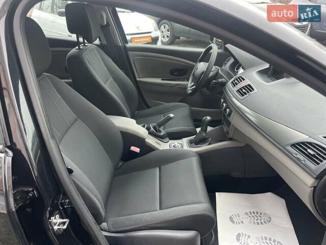 Черный Рено Меган, объемом двигателя 1.6 л и пробегом 108 тыс. км за 8000 $, фото 51 на Automoto.ua