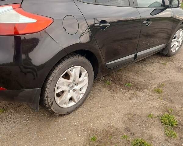 Черный Рено Меган, объемом двигателя 1.5 л и пробегом 221 тыс. км за 6200 $, фото 4 на Automoto.ua