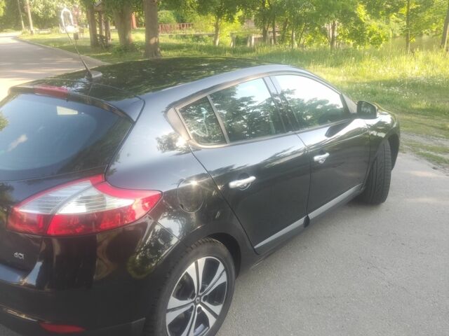 Черный Рено Меган, объемом двигателя 1.5 л и пробегом 220 тыс. км за 7000 $, фото 2 на Automoto.ua