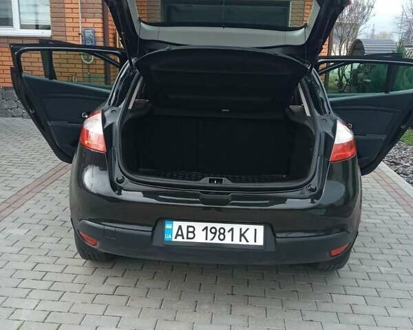 Черный Рено Меган, объемом двигателя 1.6 л и пробегом 164 тыс. км за 8100 $, фото 3 на Automoto.ua