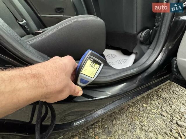 Черный Рено Меган, объемом двигателя 1.6 л и пробегом 108 тыс. км за 8000 $, фото 80 на Automoto.ua