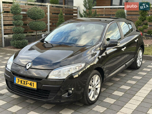 Рено Меган 2011 в Стрые на Automoto.ua Черный Рено Меган, объемом двигателя 1.6 л и пробегом 255 тыс. км за 6950 $, фото 49 на Automoto.ua