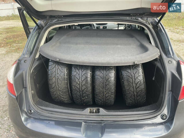 Черный Рено Меган, объемом двигателя 1.5 л и пробегом 128 тыс. км за 5800 $, фото 11 на Automoto.ua