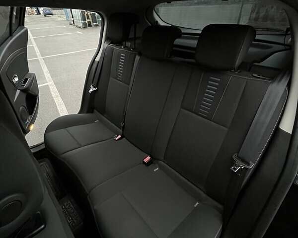 Черный Рено Меган, объемом двигателя 1.6 л и пробегом 274 тыс. км за 6800 $, фото 12 на Automoto.ua