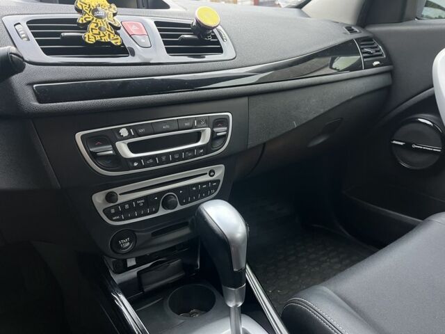 Рено Меган 2011 в Белой Церкве на Automoto.ua Черный Рено Меган, объемом двигателя 1.5 л и пробегом 267 тыс. км за 6999 $, фото 15 на Automoto.ua