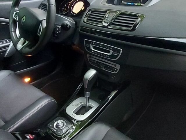 Рено Меган 2012 у Одесі на Automoto.ua Чорний Рено Меган, об'ємом двигуна 1.5 л та пробігом 244 тис. км за 7600 $, фото 22 на Automoto.ua