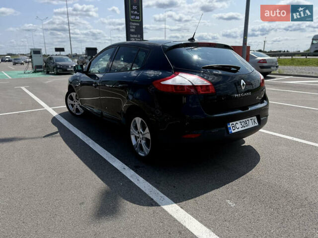 Черный Рено Меган, объемом двигателя 1.5 л и пробегом 286 тыс. км за 7700 $, фото 3 на Automoto.ua