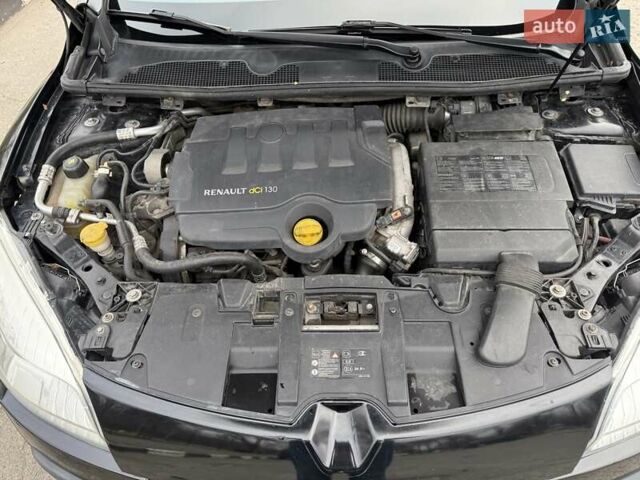 Чорний Рено Меган, об'ємом двигуна 1.9 л та пробігом 306 тис. км за 5800 $, фото 3 на Automoto.ua