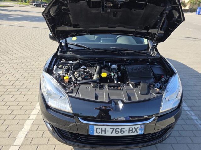 Черный Рено Меган, объемом двигателя 1.5 л и пробегом 279 тыс. км за 7600 $, фото 22 на Automoto.ua