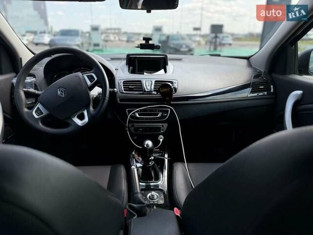 Черный Рено Меган, объемом двигателя 1.5 л и пробегом 286 тыс. км за 7700 $, фото 22 на Automoto.ua