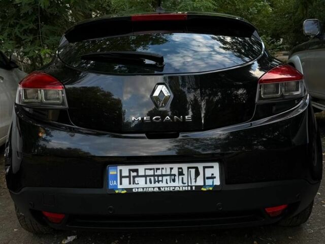 Рено Меган 2012 у Одесі на Automoto.ua Чорний Рено Меган, об'ємом двигуна 1.5 л та пробігом 244 тис. км за 7600 $, фото 17 на Automoto.ua
