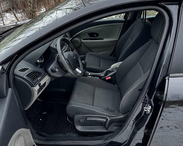 Чорний Рено Меган, об'ємом двигуна 1.6 л та пробігом 241 тис. км за 6000 $, фото 13 на Automoto.ua