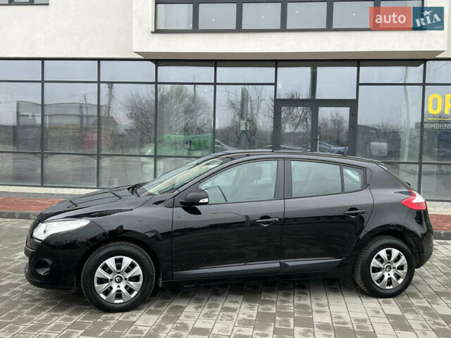 Черный Рено Меган, объемом двигателя 1.6 л и пробегом 206 тыс. км за 7300 $, фото 3 на Automoto.ua