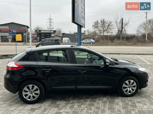 Черный Рено Меган, объемом двигателя 1.6 л и пробегом 206 тыс. км за 7300 $, фото 13 на Automoto.ua