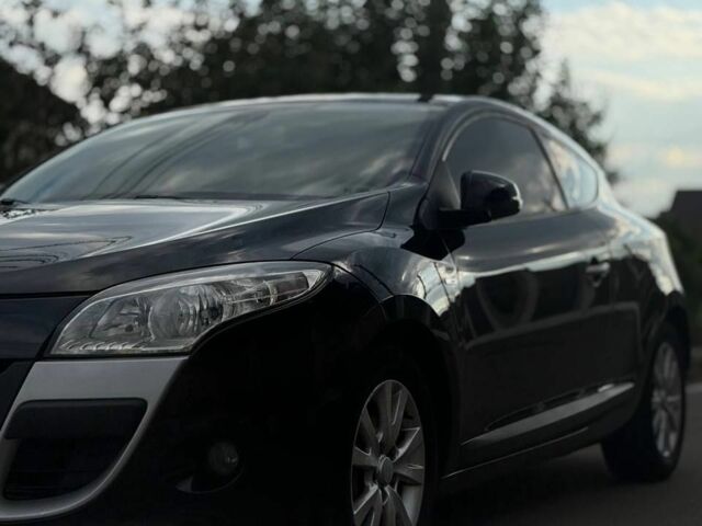 Рено Меган 2012 у Одесі на Automoto.ua Чорний Рено Меган, об'ємом двигуна 1.5 л та пробігом 244 тис. км за 7600 $, фото 14 на Automoto.ua