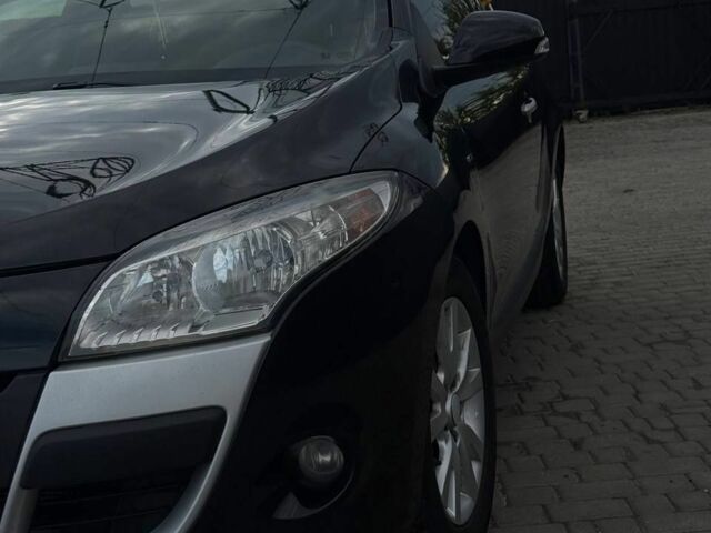 Рено Меган 2012 у Одесі на Automoto.ua Чорний Рено Меган, об'ємом двигуна 1.5 л та пробігом 244 тис. км за 7600 $, фото 2 на Automoto.ua