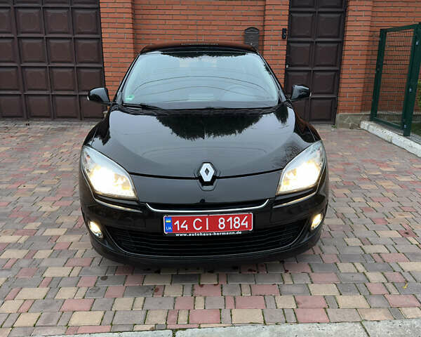 Черный Рено Меган, объемом двигателя 1.6 л и пробегом 211 тыс. км за 7400 $, фото 2 на Automoto.ua