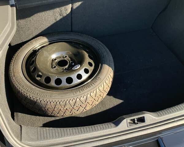 Чорний Рено Меган, об'ємом двигуна 1.6 л та пробігом 185 тис. км за 7950 $, фото 15 на Automoto.ua