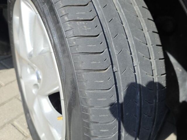 Черный Рено Меган, объемом двигателя 1.5 л и пробегом 279 тыс. км за 7600 $, фото 21 на Automoto.ua