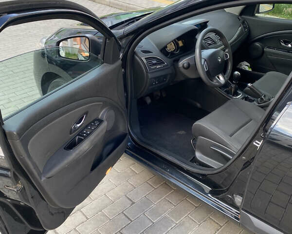 Чорний Рено Меган, об'ємом двигуна 1.46 л та пробігом 237 тис. км за 6700 $, фото 15 на Automoto.ua