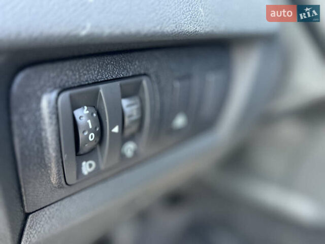 Черный Рено Меган, объемом двигателя 1.6 л и пробегом 210 тыс. км за 7600 $, фото 20 на Automoto.ua