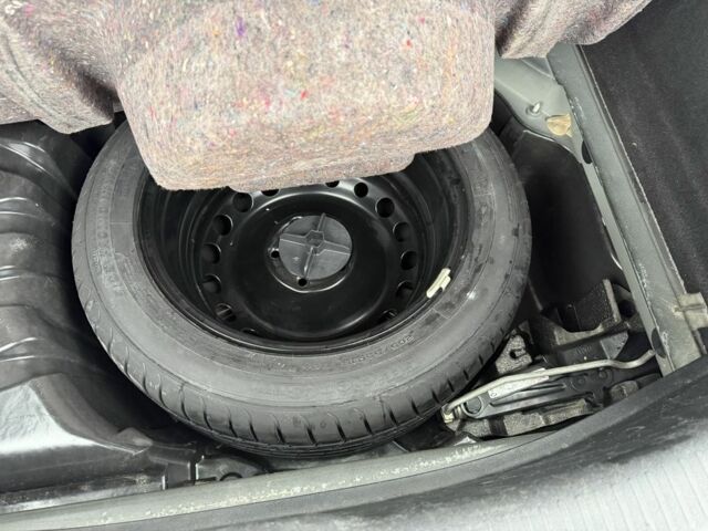 Черный Рено Меган, объемом двигателя 1.6 л и пробегом 180 тыс. км за 7199 $, фото 21 на Automoto.ua