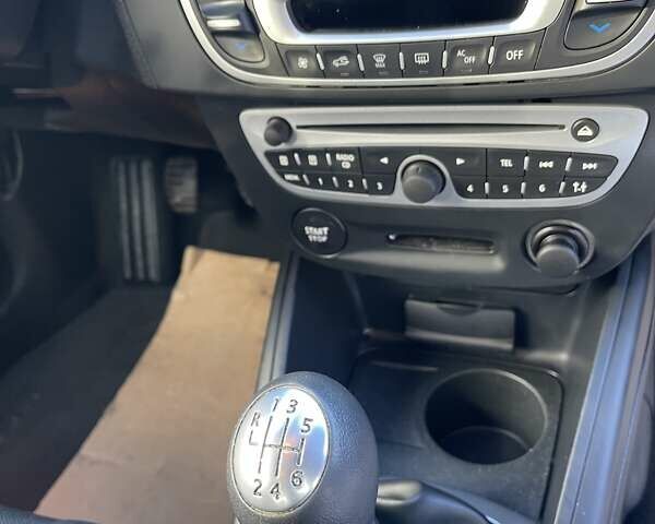 Чорний Рено Меган, об'ємом двигуна 1.6 л та пробігом 247 тис. км за 6850 $, фото 8 на Automoto.ua