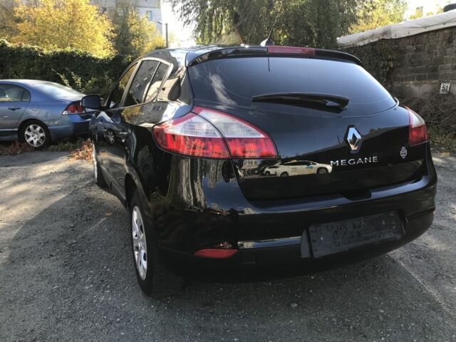 Чорний Рено Меган, об'ємом двигуна 1.5 л та пробігом 2 тис. км за 6800 $, фото 4 на Automoto.ua