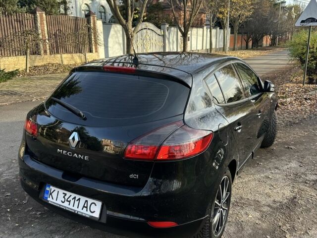 Черный Рено Меган, объемом двигателя 1.5 л и пробегом 230 тыс. км за 8900 $, фото 5 на Automoto.ua