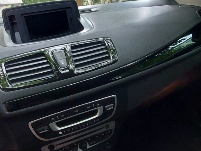 Рено Меган 2012 у Одесі на Automoto.ua Чорний Рено Меган, об'ємом двигуна 1.5 л та пробігом 244 тис. км за 7600 $, фото 21 на Automoto.ua