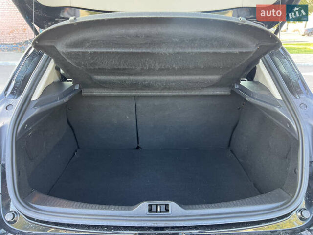 Черный Рено Меган, объемом двигателя 1.6 л и пробегом 210 тыс. км за 7600 $, фото 9 на Automoto.ua