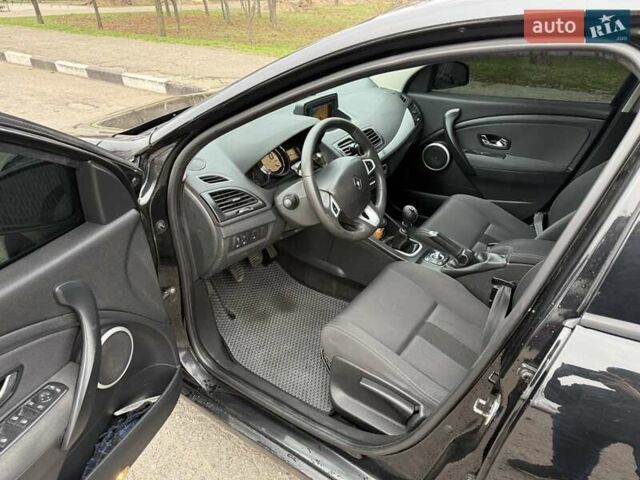 Чорний Рено Меган, об'ємом двигуна 1.9 л та пробігом 306 тис. км за 5800 $, фото 4 на Automoto.ua
