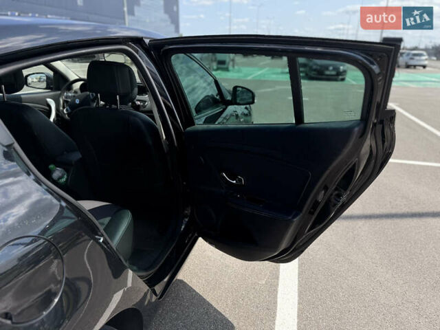 Черный Рено Меган, объемом двигателя 1.5 л и пробегом 286 тыс. км за 7700 $, фото 15 на Automoto.ua