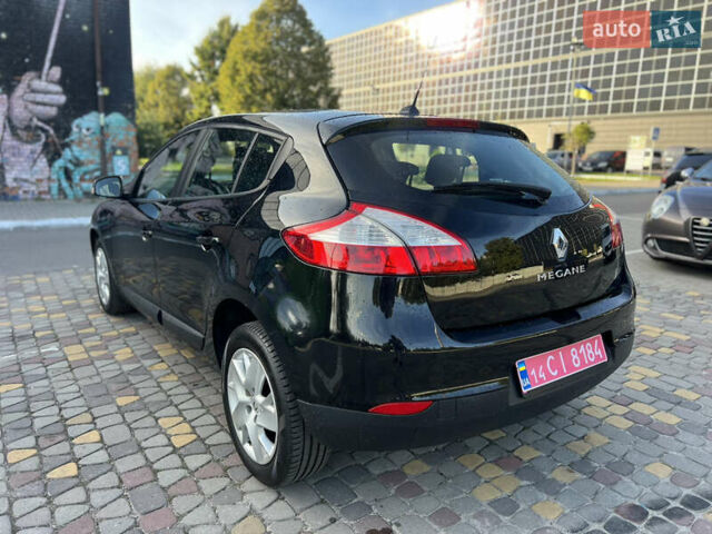 Черный Рено Меган, объемом двигателя 1.6 л и пробегом 210 тыс. км за 7600 $, фото 3 на Automoto.ua