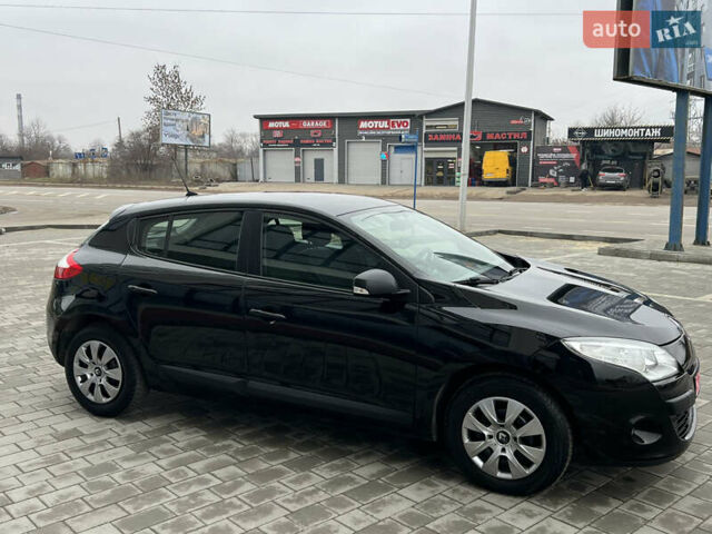 Черный Рено Меган, объемом двигателя 1.6 л и пробегом 206 тыс. км за 7300 $, фото 15 на Automoto.ua