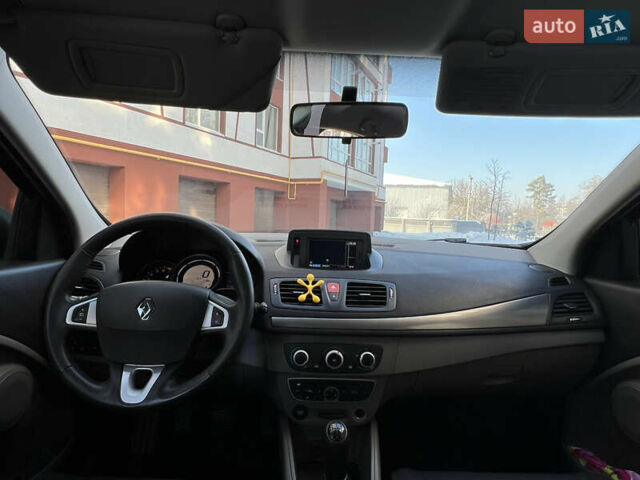 Черный Рено Меган, объемом двигателя 1.6 л и пробегом 206 тыс. км за 7300 $, фото 52 на Automoto.ua
