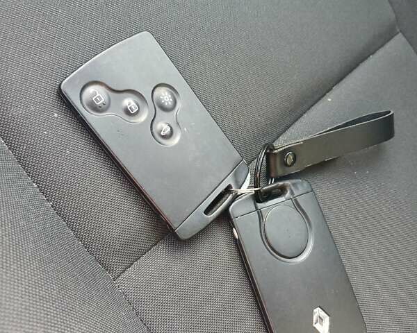 Черный Рено Меган, объемом двигателя 1.46 л и пробегом 206 тыс. км за 6900 $, фото 20 на Automoto.ua