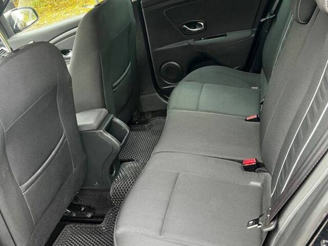 Черный Рено Меган, объемом двигателя 1.6 л и пробегом 178 тыс. км за 8500 $, фото 5 на Automoto.ua