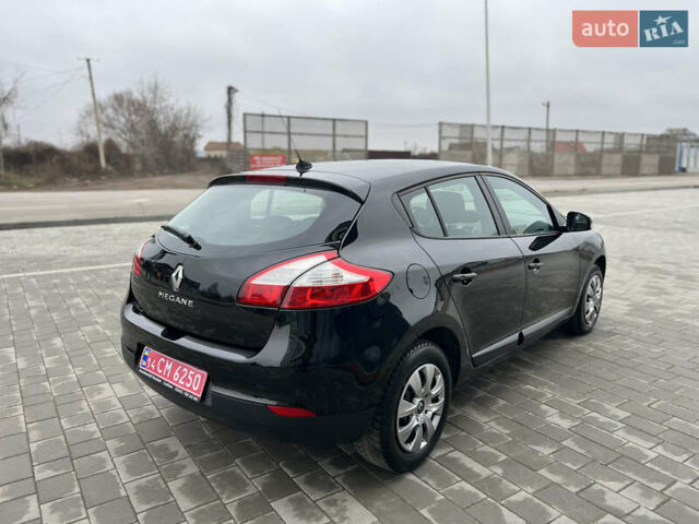 Черный Рено Меган, объемом двигателя 1.6 л и пробегом 206 тыс. км за 7300 $, фото 23 на Automoto.ua