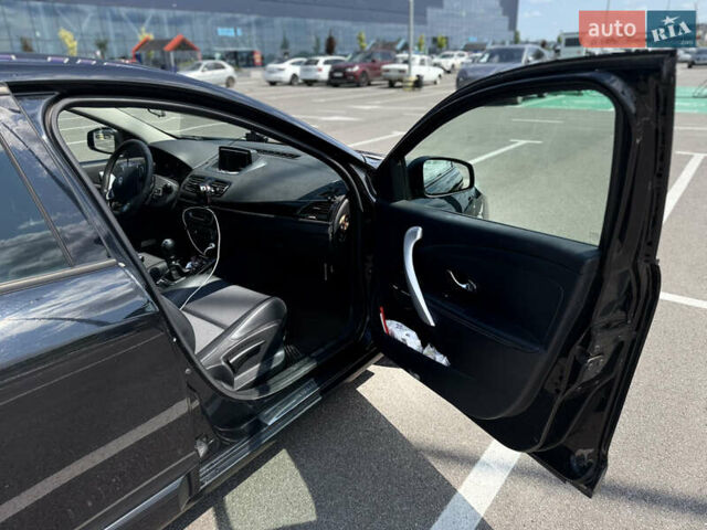 Черный Рено Меган, объемом двигателя 1.5 л и пробегом 286 тыс. км за 7700 $, фото 16 на Automoto.ua