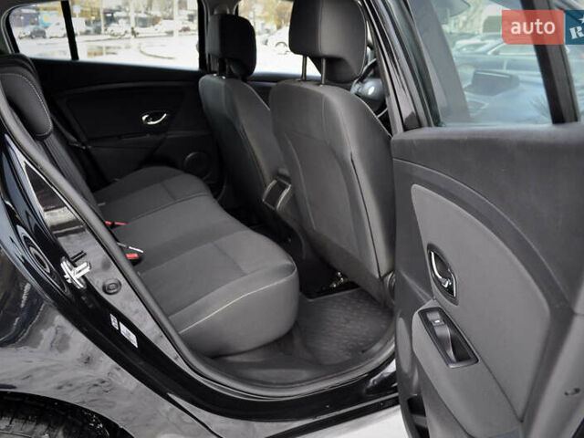 Черный Рено Меган, объемом двигателя 1.6 л и пробегом 179 тыс. км за 8300 $, фото 72 на Automoto.ua