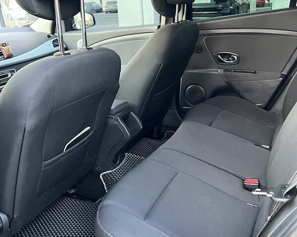 Черный Рено Меган, объемом двигателя 1.46 л и пробегом 250 тыс. км за 7699 $, фото 33 на Automoto.ua