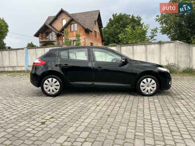 Черный Рено Меган, объемом двигателя 1.5 л и пробегом 249 тыс. км за 7900 $, фото 2 на Automoto.ua