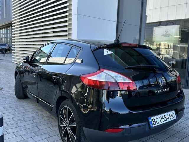 Черный Рено Меган, объемом двигателя 1.5 л и пробегом 229 тыс. км за 8700 $, фото 3 на Automoto.ua