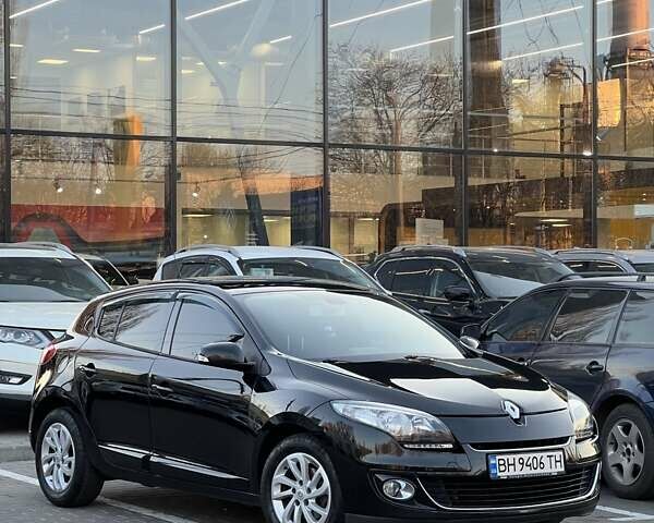 Черный Рено Меган, объемом двигателя 1.46 л и пробегом 250 тыс. км за 7699 $, фото 2 на Automoto.ua