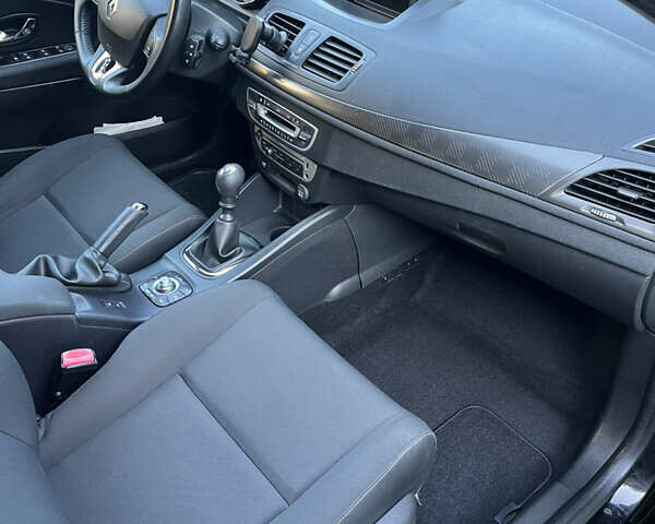 Черный Рено Меган, объемом двигателя 1.5 л и пробегом 249 тыс. км за 7900 $, фото 9 на Automoto.ua