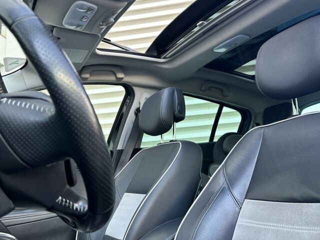 Черный Рено Меган, объемом двигателя 1.5 л и пробегом 229 тыс. км за 8700 $, фото 15 на Automoto.ua