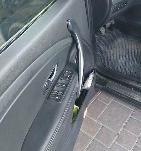 Черный Рено Меган, объемом двигателя 1.5 л и пробегом 285 тыс. км за 9200 $, фото 7 на Automoto.ua