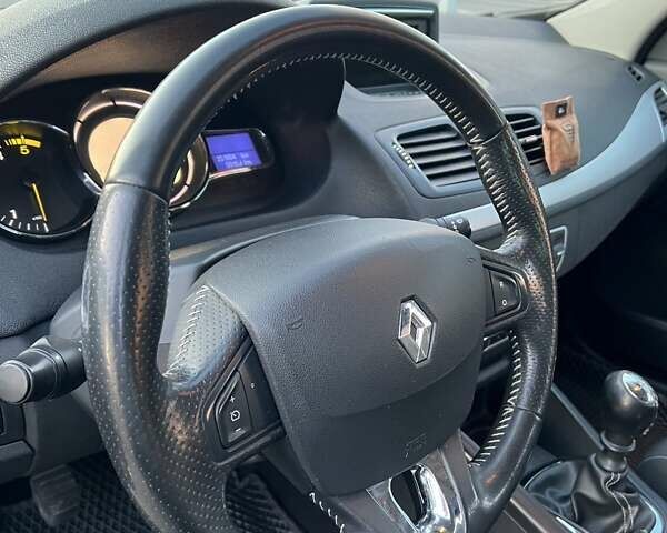 Черный Рено Меган, объемом двигателя 1.46 л и пробегом 250 тыс. км за 7699 $, фото 29 на Automoto.ua