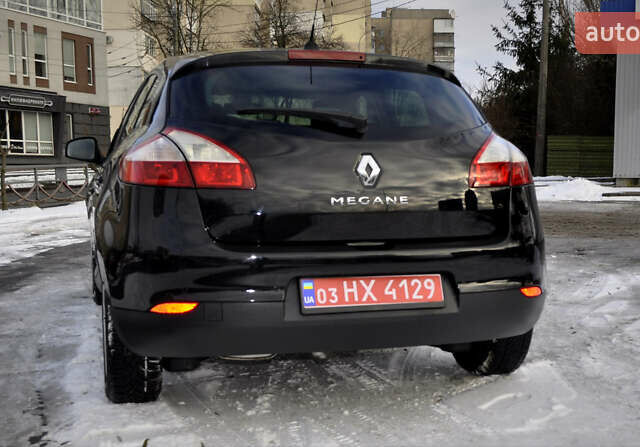 Черный Рено Меган, объемом двигателя 1.6 л и пробегом 179 тыс. км за 8300 $, фото 24 на Automoto.ua